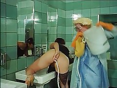 Vintage Bathroom - XXX 18 teen - Free Teen Porn, XXX18, XXX Teen